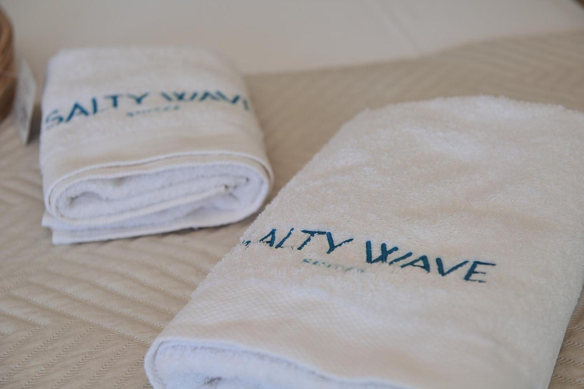 Salty Wave Suites Skiathos-stad Buitenkant foto